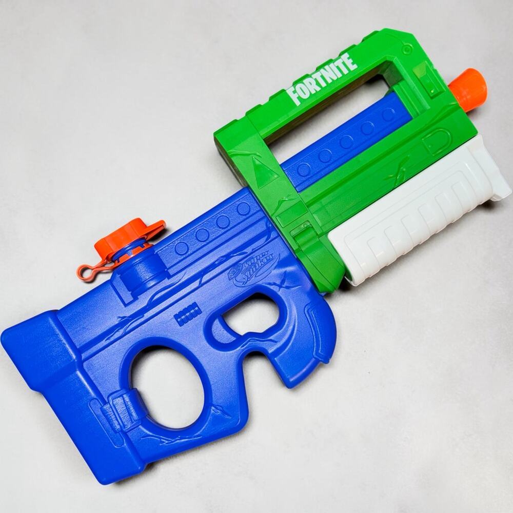 Nerf Super Soaker Fortnite Compact SMG Water Blaster Pump Action